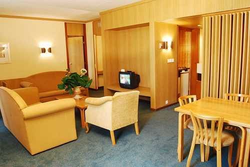 אנוגו Nike Lake Resort מראה חיצוני תמונה